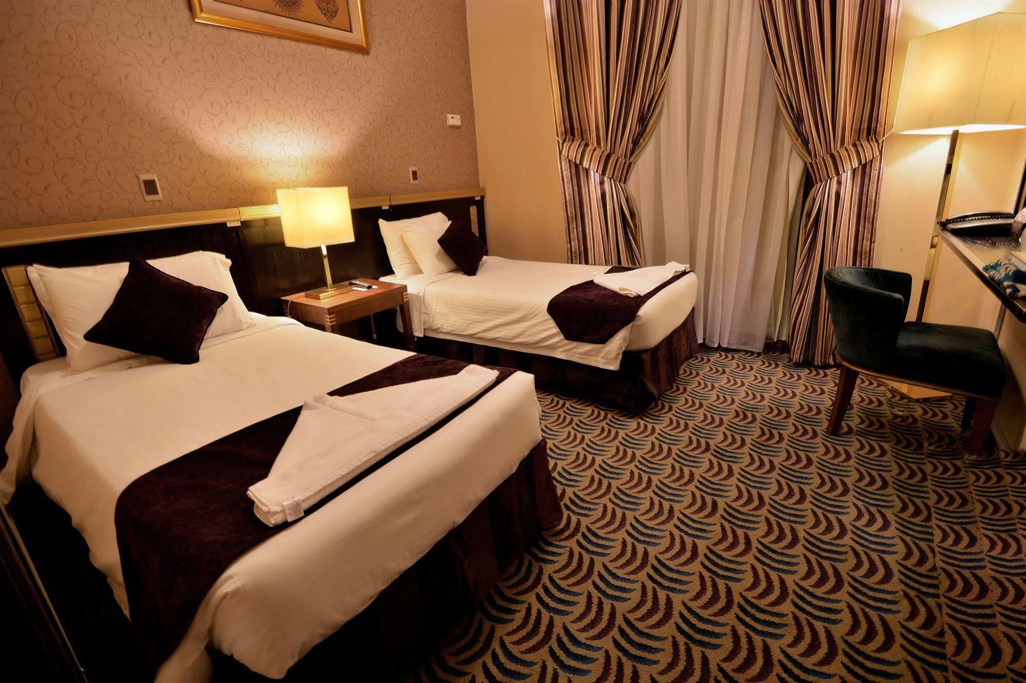 Taiba Front Hotel होटल Medina